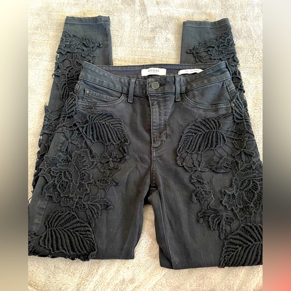 Guess Women’s Black Denim Jeans. Size 27 - Picture 1 of 4